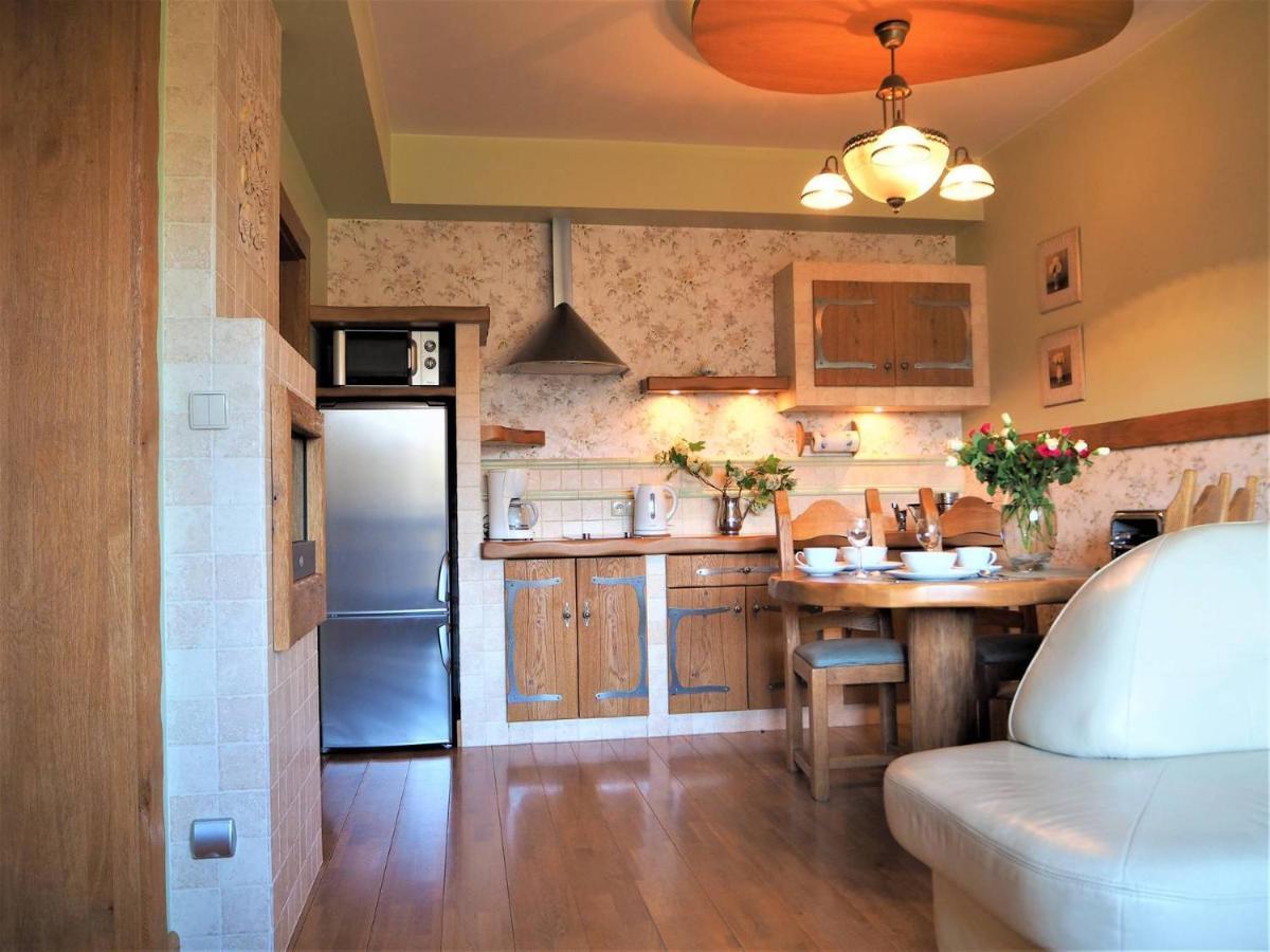 Rose Apartment *