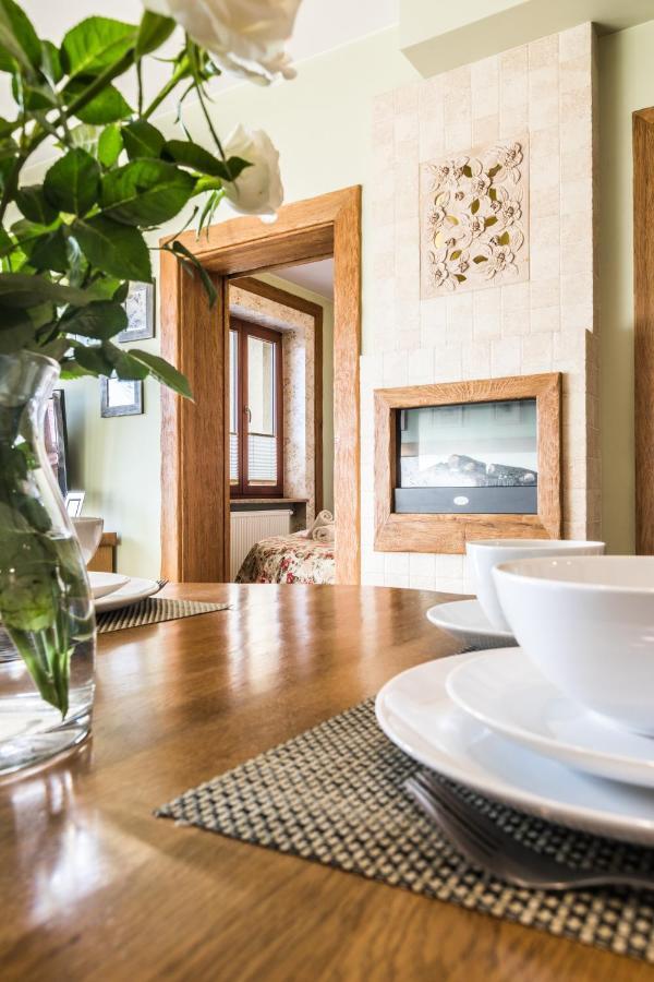 Rose Apartment